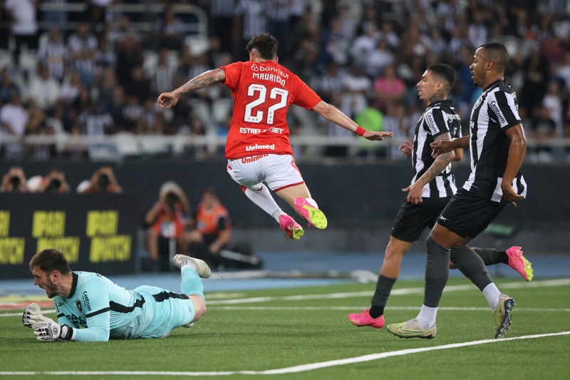 Fora de casa, Inter perde para o Botafogo - oreporter.net